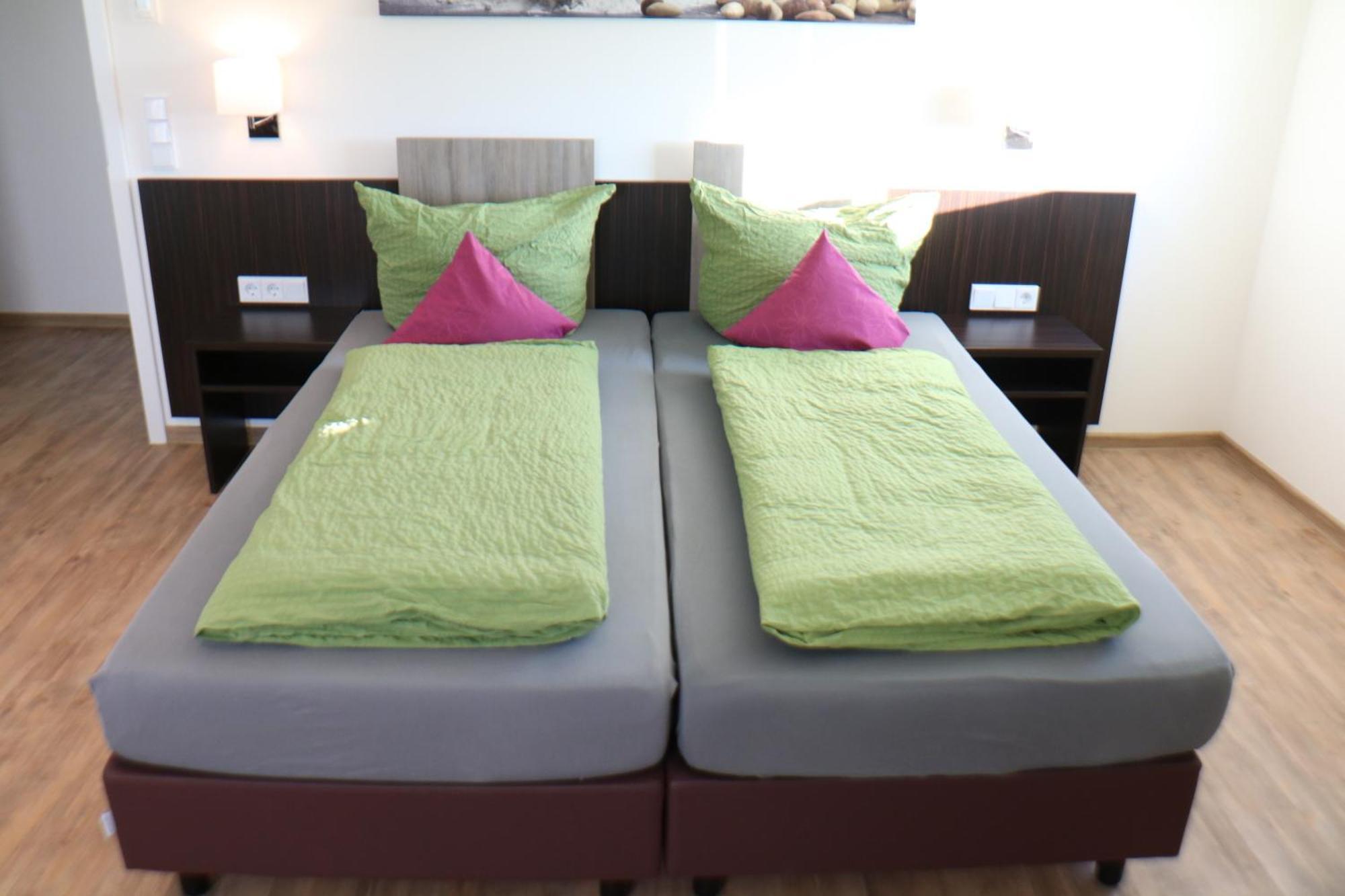 Hotel Gaestehaus Stock Zimmer Kraeuterstueble Friedrichshafen Exterior photo